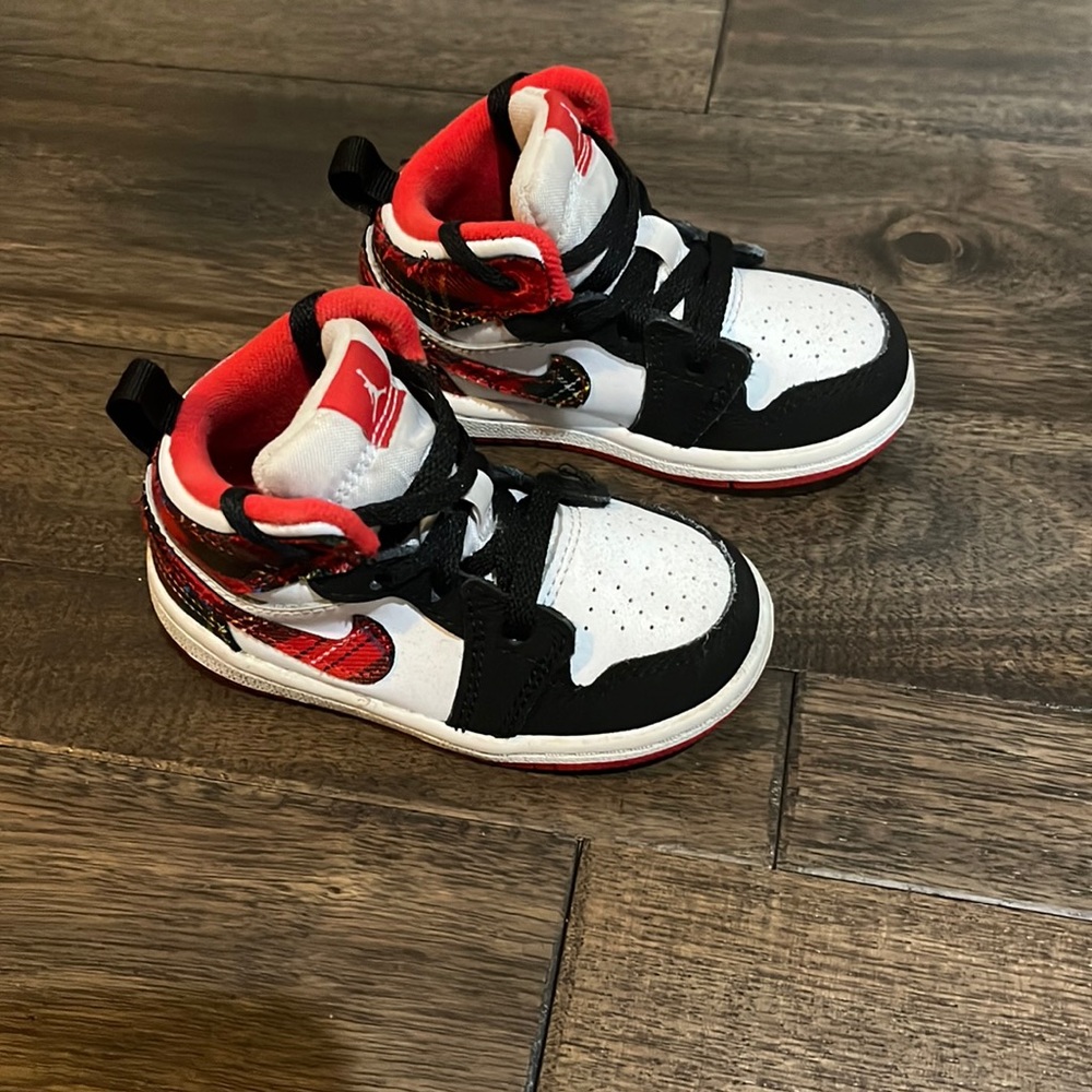 Air Jordan Toddler Sneakers